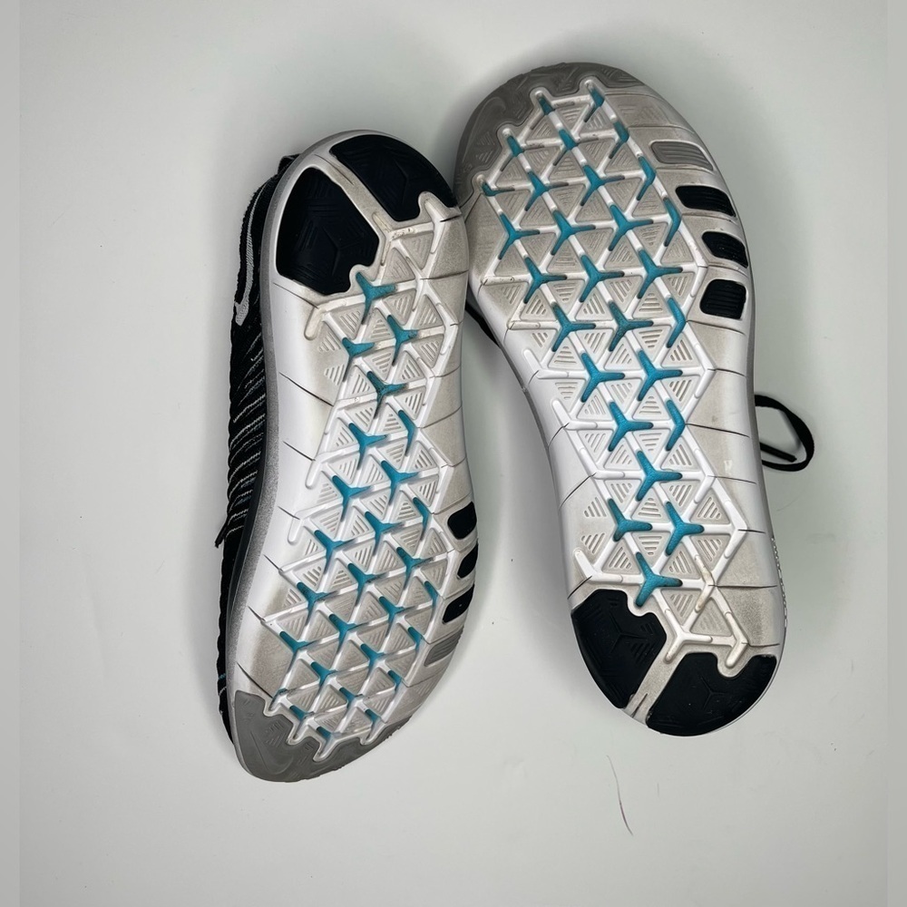 Nike Free Transformer Flyknit Running Shoe Size 7 Black / Blue - Picture 5 of 6